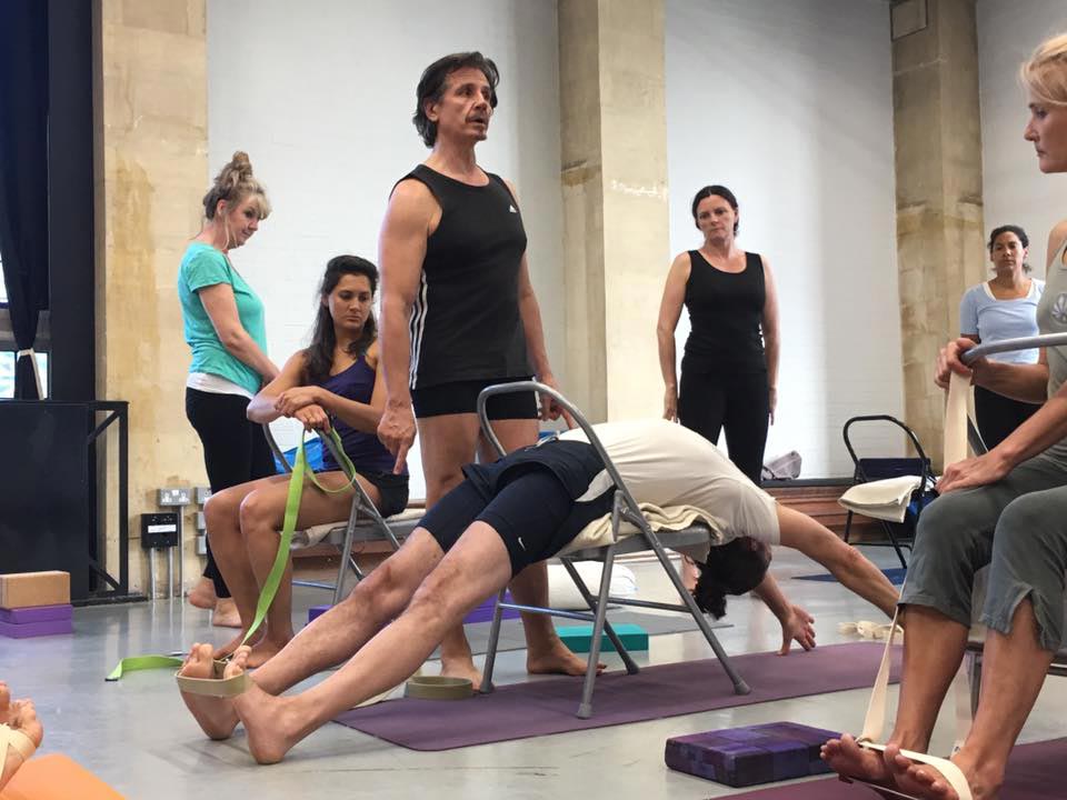 Gav Tilstone teaching Iyengar Yoga to his students